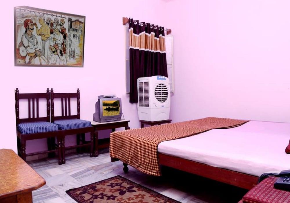 Super Oyo Flagship 72253 Jai Maa Palace Hotel Jaipur Extérieur photo